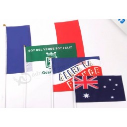 اليد الصغيرة، تمويج، بطة، العرف، الهتاف الأسترالي، يده، العلم الوطني